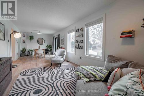 4310 Concord Avenue, Lincoln, ON - Indoor Photo Showing Other Room
