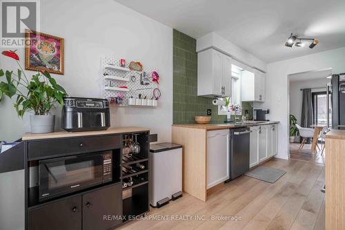 4310 Concord Avenue, Lincoln, ON - Indoor Photo Showing Kitchen