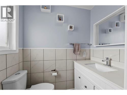 1572 Valleyview Drive, Cache Creek, BC - Indoor Photo Showing Bathroom