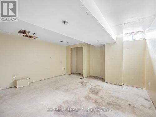 7 Homeview Road, Brampton, ON - Indoor