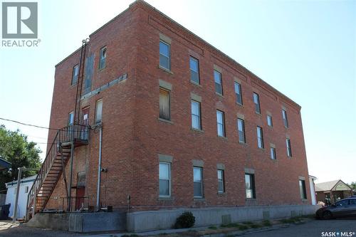 343 Redcoat Drive, Eastend, SK 