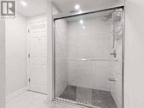 98 Lowther Avenue, Richmond Hill, ON - Indoor Photo Showing Bathroom