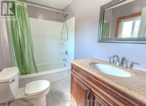 4 Piece Bathroom - 8 Garner Avenue, Welland (Welland Downtown), ON - Indoor Photo Showing Bathroom