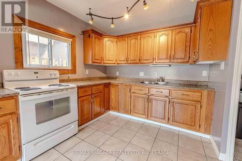 Kitchen - 8 Garner Avenue, Welland (Welland Downtown), ON - Indoor Photo Showing Kitchen
