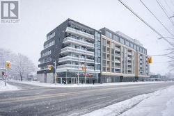 301 - 51 LADY BANK ROAD  Toronto, ON M8Z 0C9