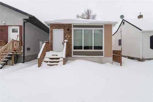 141 Pilgrim Avenue  Winnipeg, MB R2M 0L6