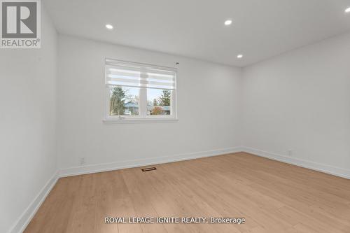 7 Isherwood Court, Mississauga, ON - Indoor Photo Showing Other Room