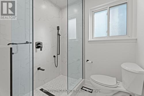 7 Isherwood Court, Mississauga, ON - Indoor Photo Showing Bathroom