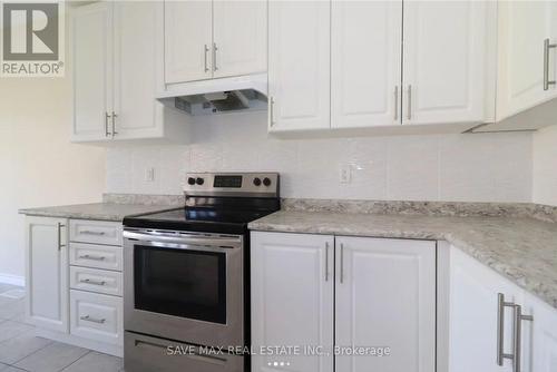 1251 Graham Clapp Avenue, Oshawa, ON - Indoor Photo Showing Kitchen