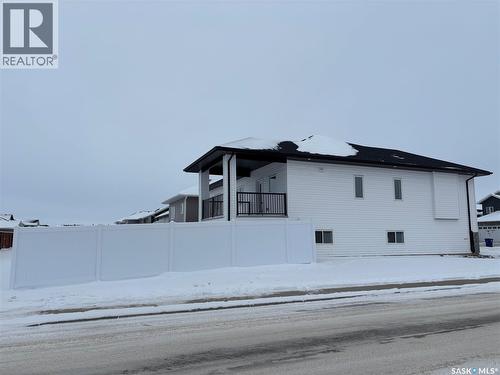 602 Weir Crescent, Warman, SK - Outdoor