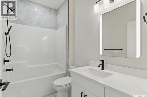 602 Weir Crescent, Warman, SK - Indoor Photo Showing Bathroom