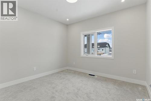 602 Weir Crescent, Warman, SK - Indoor Photo Showing Other Room