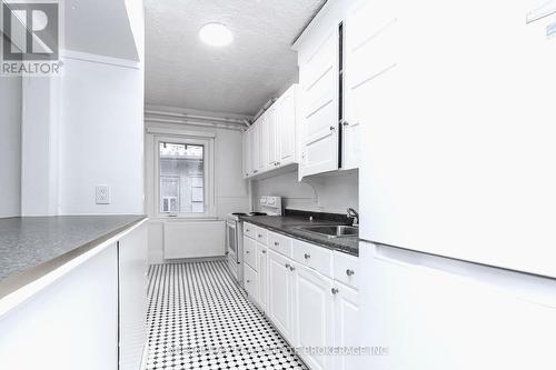 Kitchen View 1 - 25 - 100 Vaughan Road, Toronto, ON - Indoor Photo Showing Kitchen