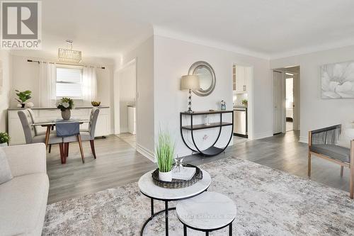 260 Foxbar Road, Burlington, ON - Indoor Photo Showing Living Room