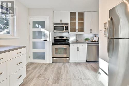 260 Foxbar Road, Burlington, ON - Indoor Photo Showing Kitchen With Stainless Steel Kitchen