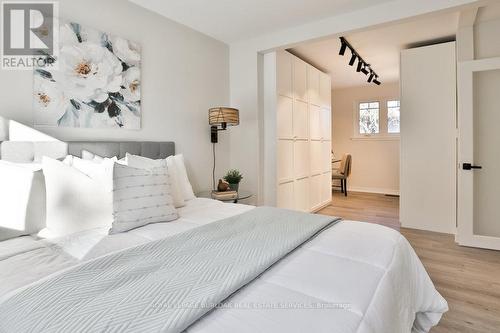 260 Foxbar Road, Burlington, ON - Indoor Photo Showing Bedroom