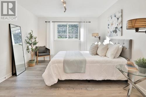260 Foxbar Road, Burlington, ON - Indoor Photo Showing Bedroom