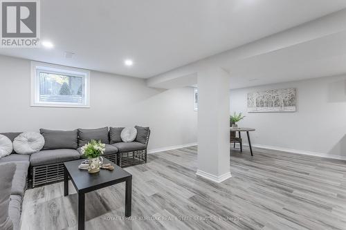 260 Foxbar Road, Burlington, ON - Indoor