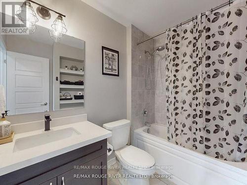 171 Lemieux Court, Milton, ON - Indoor Photo Showing Bathroom