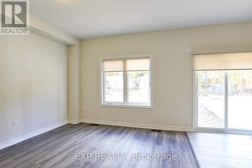 185 Beechwood Forest Lane, Gravenhurst, ON - Indoor Photo Showing Other Room