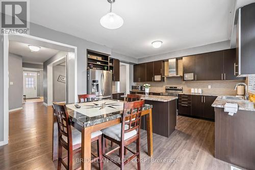 20 Gillespie Drive, Brantford, ON - Indoor Photo Showing Kitchen With Upgraded Kitchen