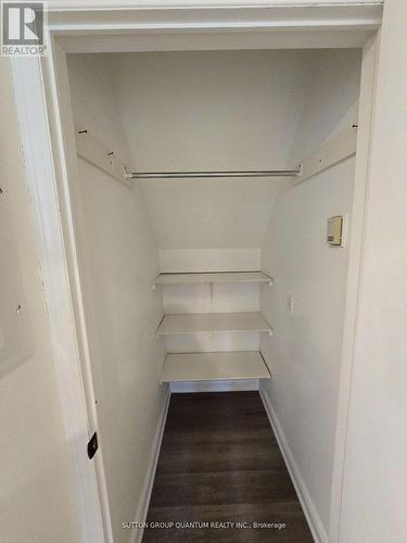 2602 Chisholm Court, Mississauga, ON - Indoor