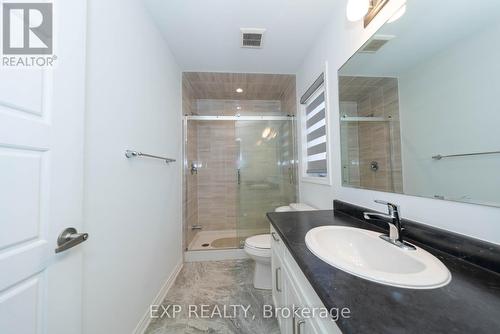 558 Kennedy Circle W, Milton, ON - Indoor Photo Showing Bathroom