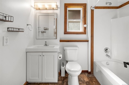 1811 Silver Mine Rd, Shawnigan Lake, BC 