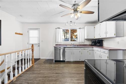 405 Creston Street, Kimberley, BC - Indoor Photo Showing Kitchen