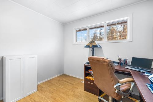 405 Creston Street, Kimberley, BC - Indoor Photo Showing Office