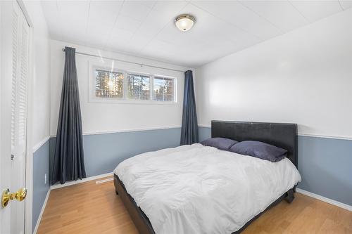405 Creston Street, Kimberley, BC - Indoor Photo Showing Bedroom