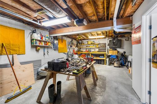 405 Creston Street, Kimberley, BC - Indoor Photo Showing Basement