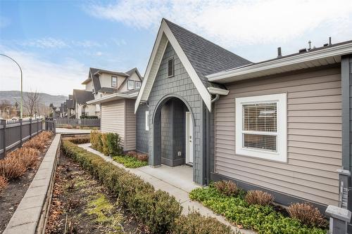 56-680 Old Meadows Road, Kelowna, BC - Outdoor