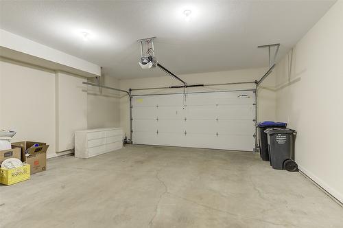 56-680 Old Meadows Road, Kelowna, BC - Indoor Photo Showing Garage