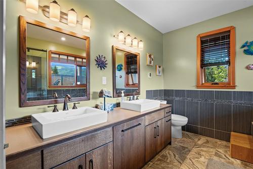 337 Sunshine Valley Road, Clearwater, BC - Indoor Photo Showing Bathroom
