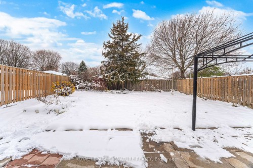 26 Graywood Road, Hamilton, ON 