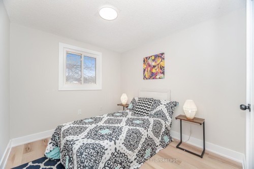 26 Graywood Road, Hamilton, ON 