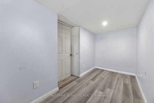 Lower-224 Alsace Road S, Richmond Hill, ON 