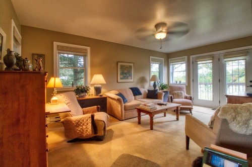 Salle familiale - 60 Rue Lambton, Ormstown, QC - Indoor Photo Showing Living Room