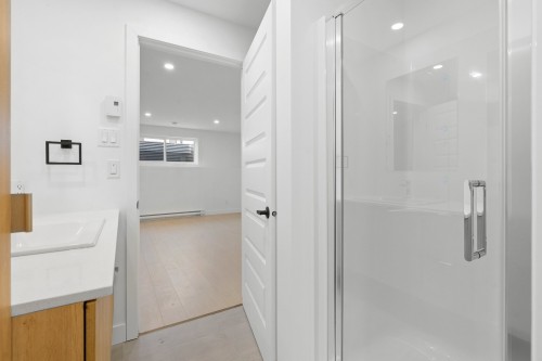 Bathroom - 1539 Rue Hector-Fabre, Lévis (Desjardins), QC - Indoor Photo Showing Bathroom