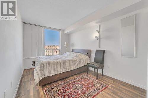 805 - 309 Major Mackenzie Drive E, Richmond Hill, ON - Indoor Photo Showing Bedroom