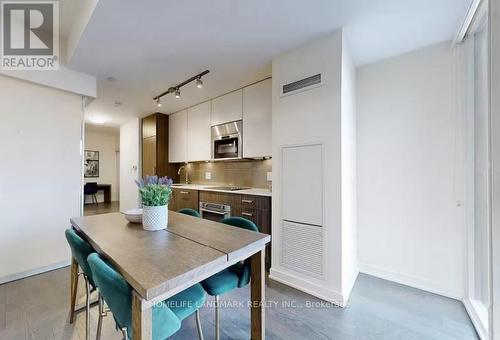 607 - 17 Dundonald Street, Toronto, ON - Indoor