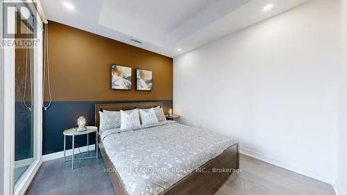 607 - 17 Dundonald Street, Toronto, ON - Indoor Photo Showing Bedroom