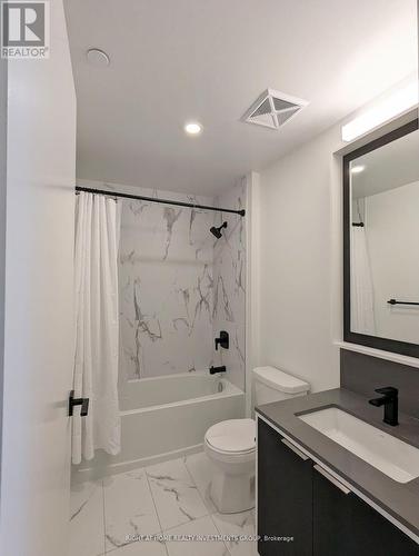 3005 - 36 Zorra Street, Toronto, ON - Indoor Photo Showing Bathroom