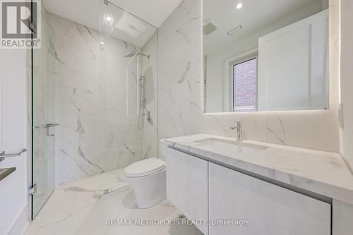 12 Bearwood Drive, Toronto, ON - Indoor Photo Showing Bathroom