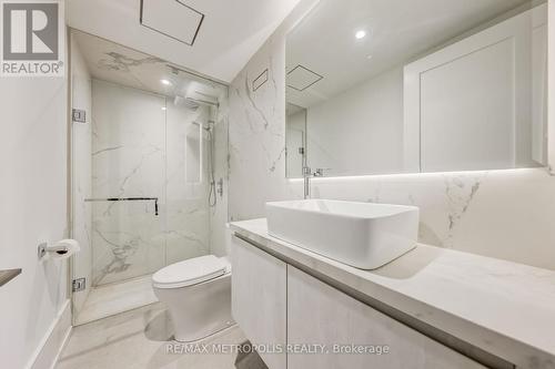 12 Bearwood Drive, Toronto, ON - Indoor Photo Showing Bathroom