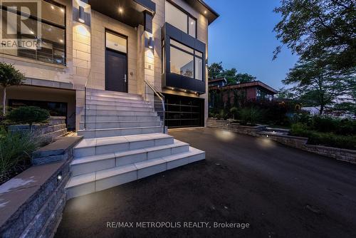 12 Bearwood Drive, Toronto, ON - Outdoor