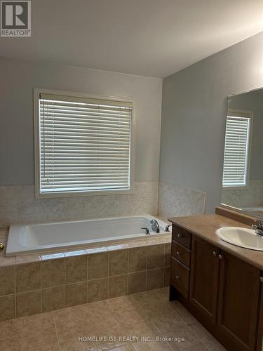 86 Newington Crescent, Brampton, ON - Indoor Photo Showing Bathroom