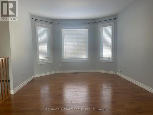 Large living area, hardwood floors - Main Floor - 39 Mcgibbon Boulevard, Kawartha Lakes (Lindsay), ON - Indoor Photo Showing Other Room