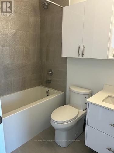 3309 - 5105 Hurontario Street N, Mississauga, ON - Indoor Photo Showing Bathroom